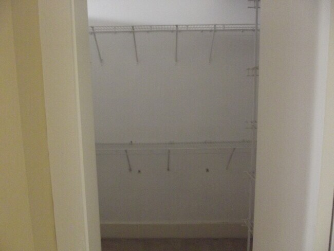 Walk in Closet - 912 E Chestnut St