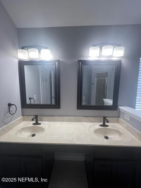 Building Photo - 13985 Fish Eagle Dr E