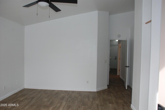 Building Photo - 249 W Grovers Ave