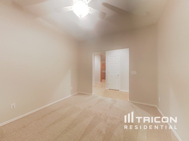 Building Photo - 42 N 193rd Ave