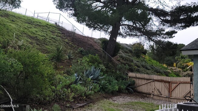 Building Photo - 3050 Wildwood Ave