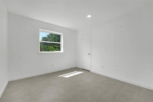 Building Photo - 6421 Perdido Dr