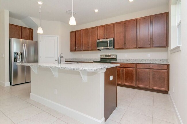 Building Photo - 924 Grand Wildmere Cove