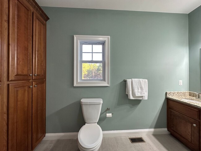 Building Photo - Lovely Custom Built Home with 2 Car Garage and Lots of Privacy