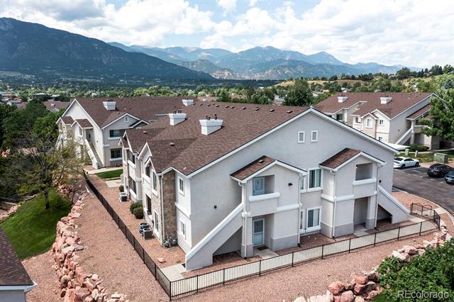 Building Photo - 3875 Strawberry Field Grove