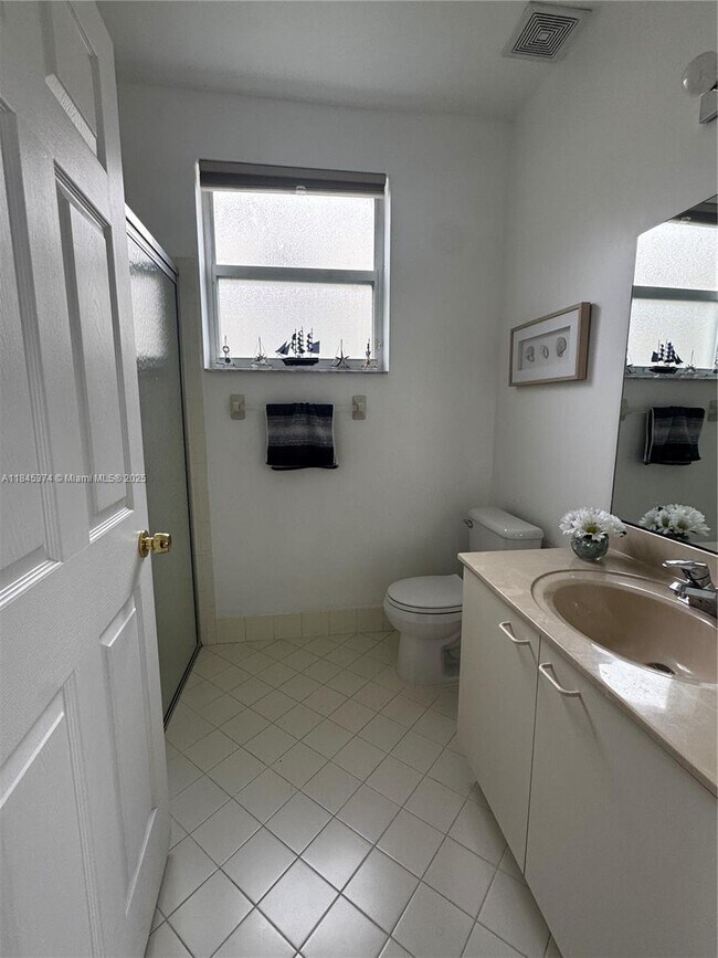 Building Photo - 4943 SW 163rd Ave