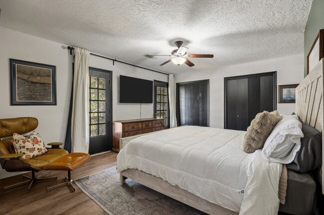 Building Photo - 326 Bayou View Dr