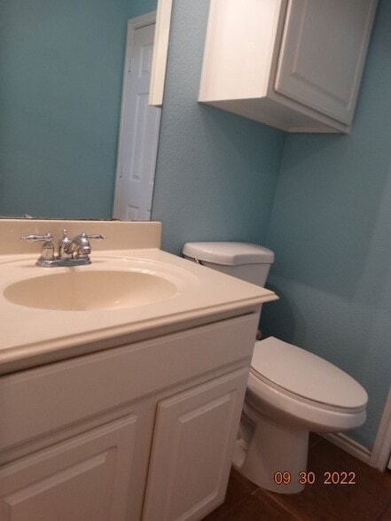 Building Photo - 9975 Red Cedar Dr