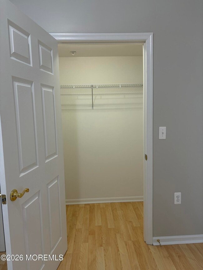 Building Photo - 610 Sophee Ln