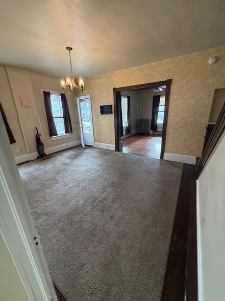 Dining Area - 319 West St