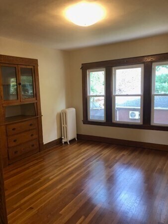 Building Photo - 53 Dresser Ave