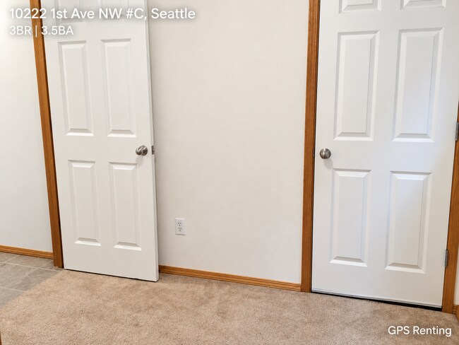 Building Photo - 10222 1st Ave NW