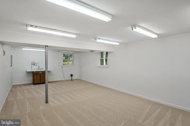 Building Photo - 2305 Acton Dr