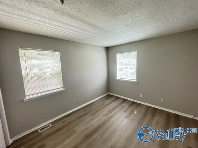 Building Photo - 2713 Clayton Dr NW