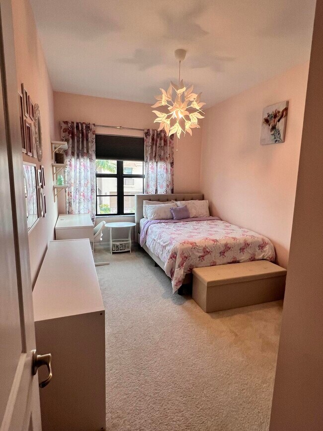 Building Photo - 9932 Brickhill Dr