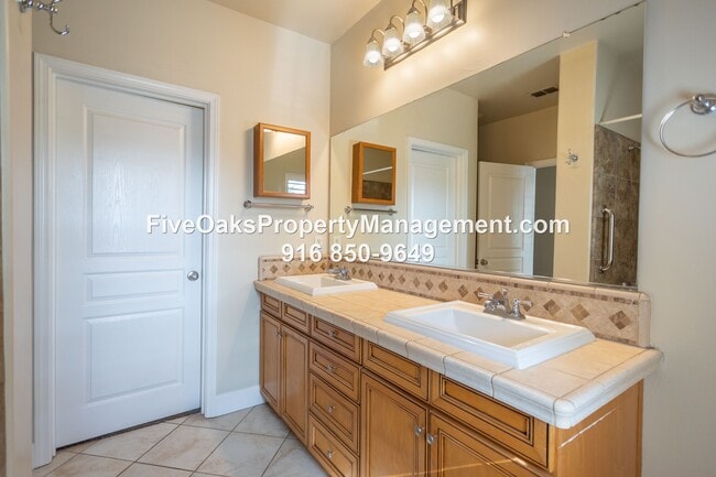 Building Photo - 758 Shasta Oaks Ct