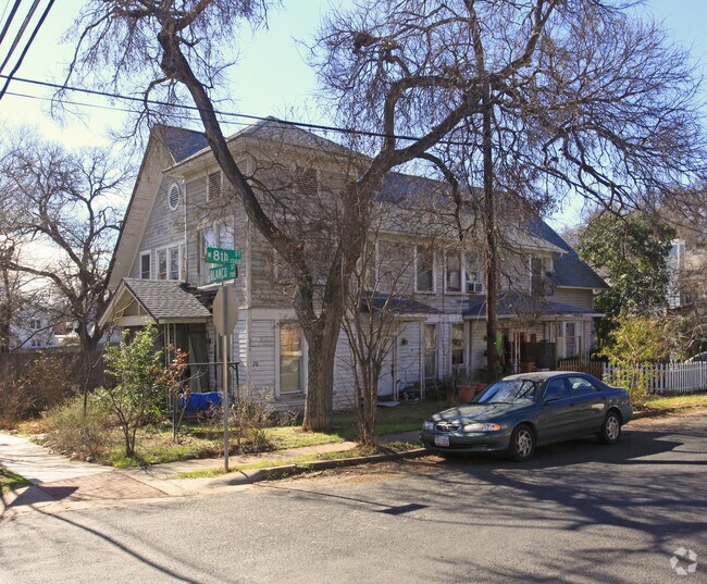 Primary Photo - 620 Blanco St