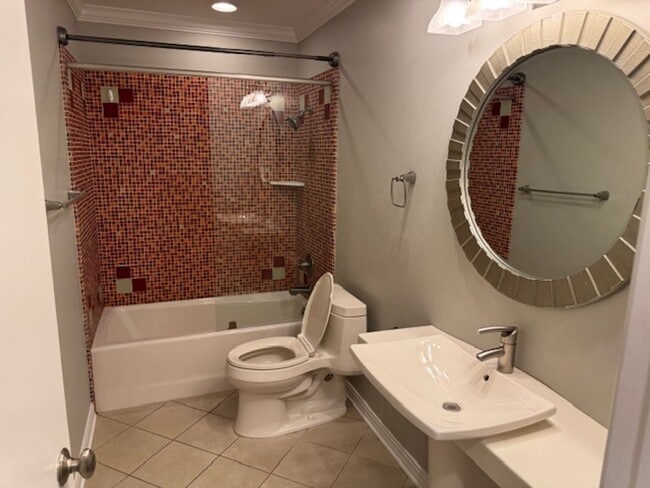 Building Photo - 8623 W Wilderness Way