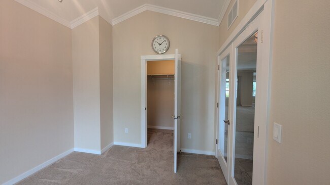 Building Photo - 10238 W Snow Wolf Dr