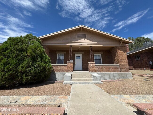 Building Photo - 1606 Hawthorne St