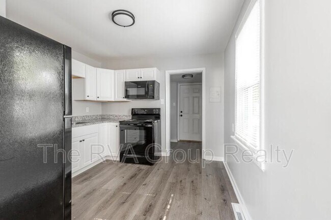 Building Photo - 1407 N 32nd St