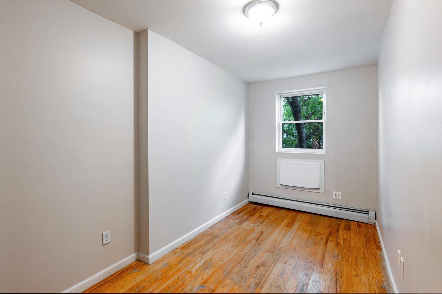 Building Photo - Sunlit Brooklyn Gem | Charming Apartment in a Prime Neighborhood