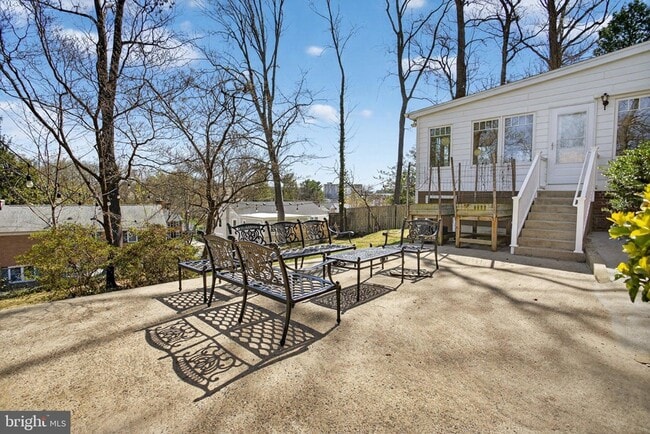 Building Photo - 5405 Ridgefield Rd