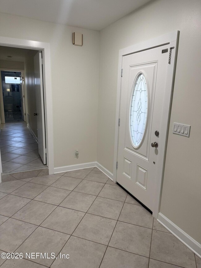 Building Photo - 1324 Grandview Dr