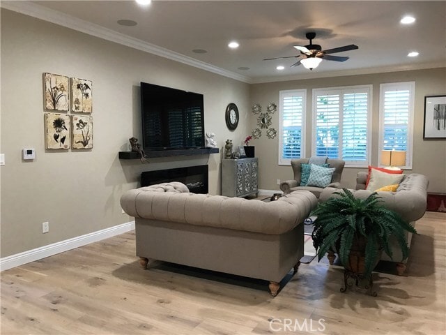 Building Photo - 4942 Tamarack Way