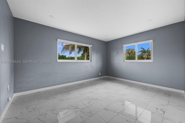 Building Photo - 5212 Santa Rosa Ct