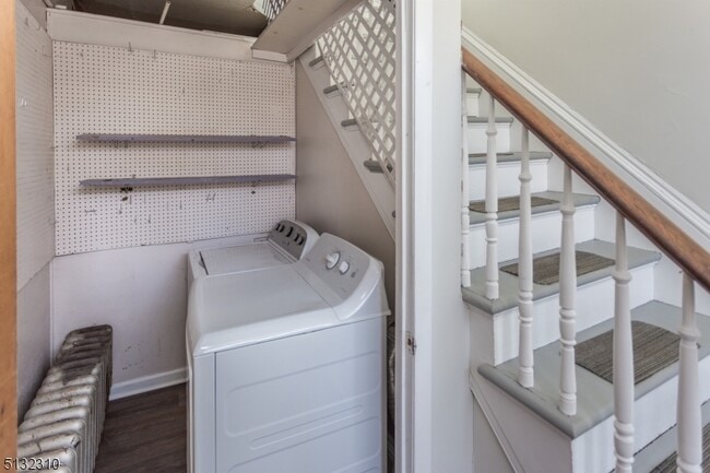 Building Photo - 211 Washington St