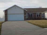 Building Photo - 1800 Miranda Ct