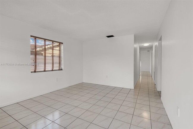Building Photo - 6732 SW 15th St