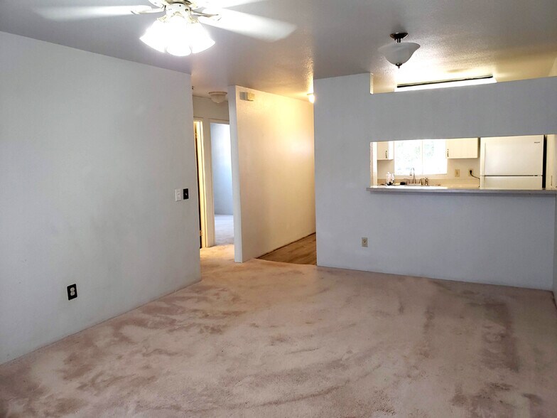Living Room - 94-608 Lumiaina St