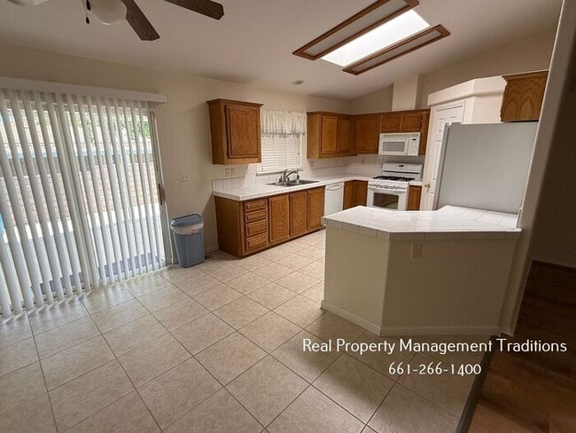 Building Photo - Fabulous Home in Stallion Meadows, Acton