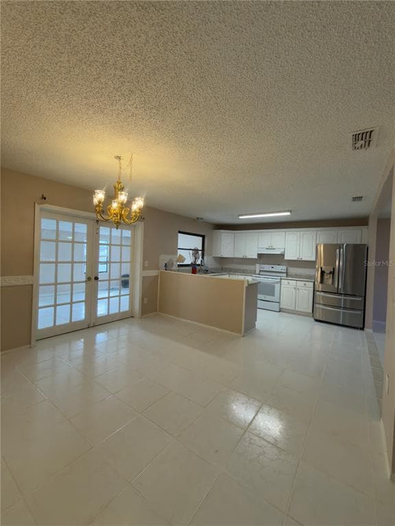 Building Photo - 11001 Longhill Dr