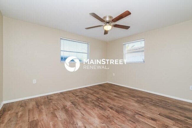 Building Photo - 3 Bedroom Pet-Friendly Home in Holiday, FL with Main Street Renewal