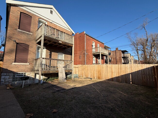 Building Photo - 5932 McPherson Ave