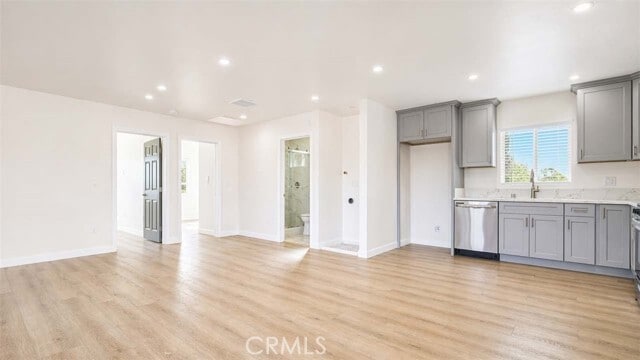 Building Photo - 628 W Floral Dr