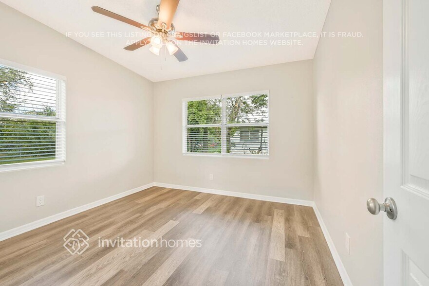 Building Photo - 2412 Martinwood Dr