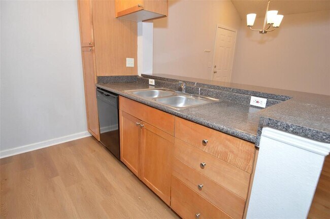 Building Photo - 2500 Winding Creek Blvd