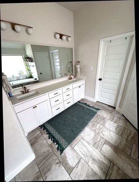 Building Photo - 2231 Blackhawk Ridge Ln