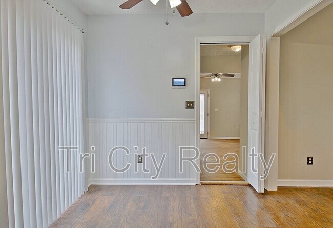 Building Photo - 350 Cobbler Dr