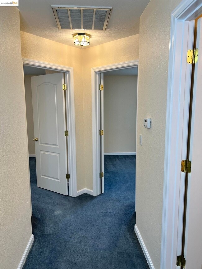 Building Photo - 1371 Brooktrail Dr