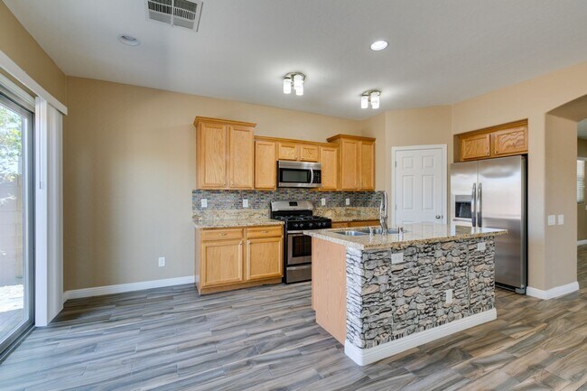 Building Photo - 8944 Bandinella Ave