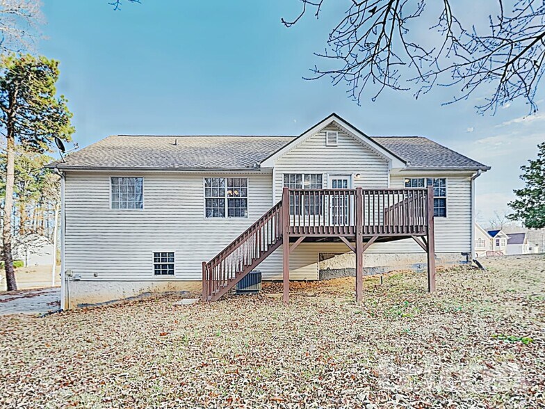 Building Photo - 87 Princeton Dr