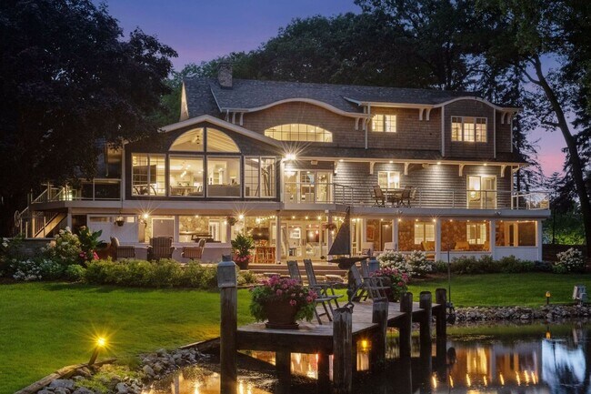 Building Photo - Minnetonka Lakeshore