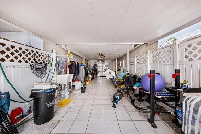 Building Photo - 1178 NW 123rd Pl