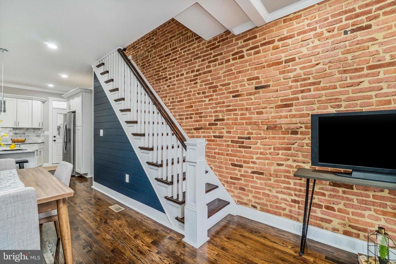 Building Photo - 1530 Covington St