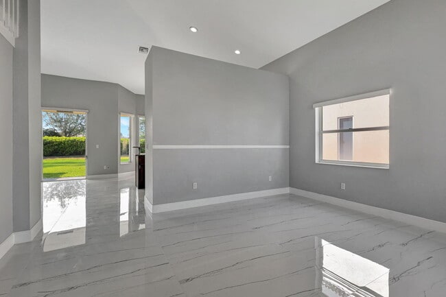 Building Photo - 4190 Bahia Isle Cir